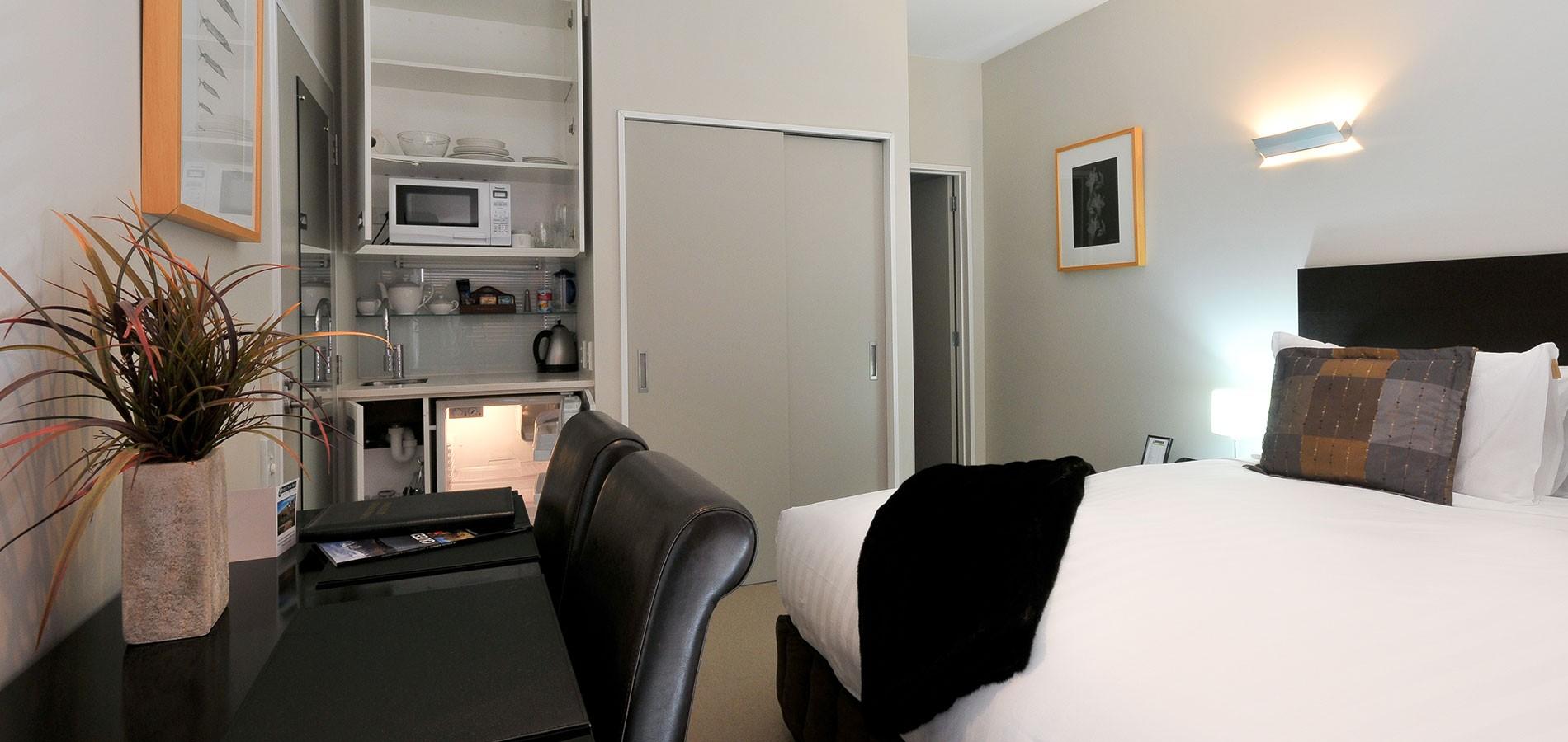 Swiss-Belsuites Pounamu Queenstown Exterior photo A studio apartment in New Zealand